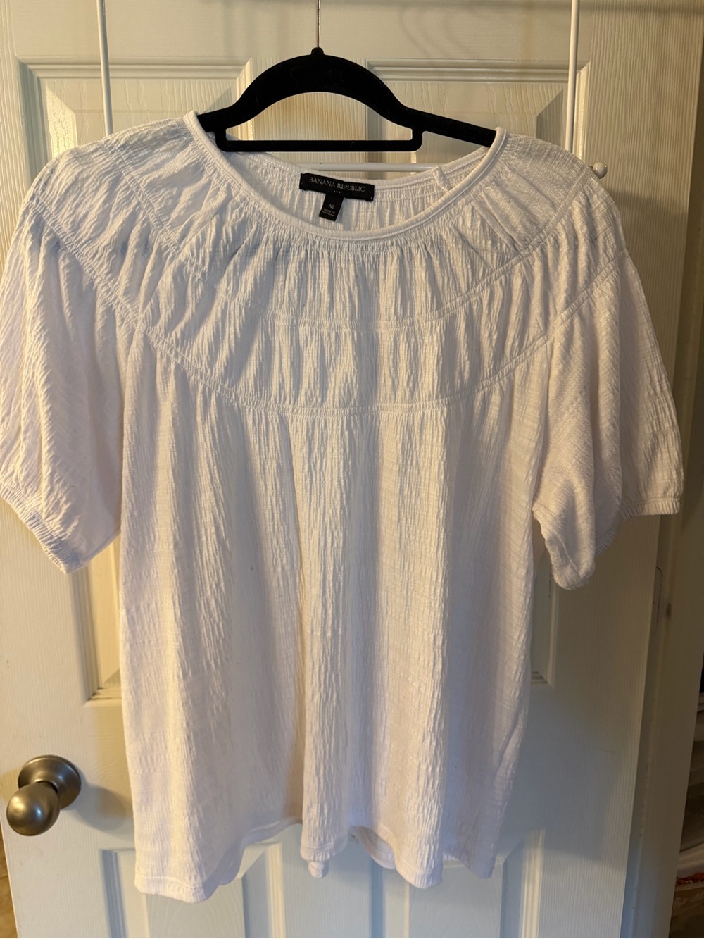 Banana Republic White Textured Short Sleeve Blouse
